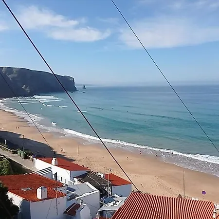 Arrifana Beach- T2 Sun & Surf Flat *