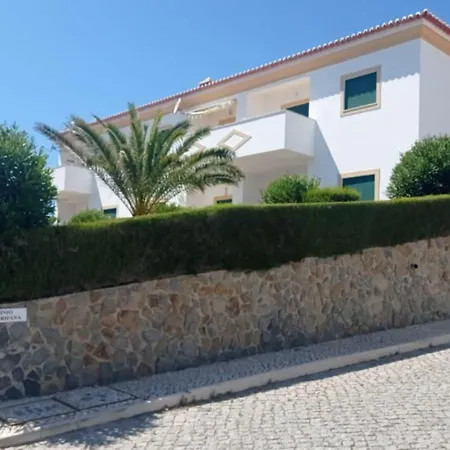 Arrifana Beach- T2 Sun & Surf Flat Aljezur