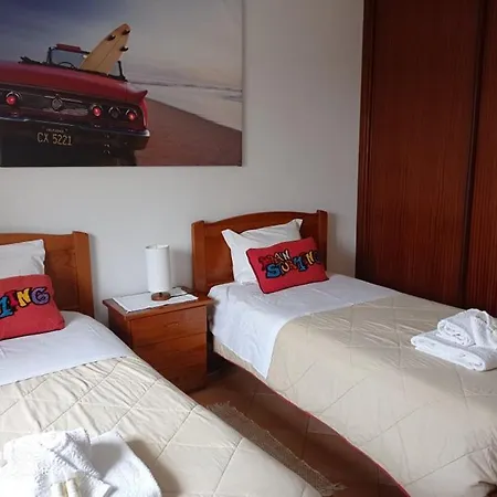 Sun & Surf Flat Arrifana