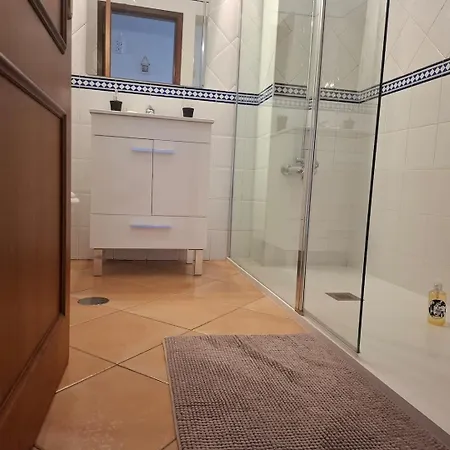 Arrifana Beach - T2 Sun & Surf Flat * Aljezur